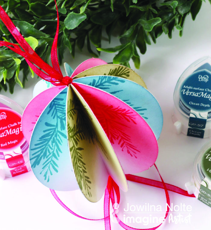 Easy Paper Christmas Baubles with VersaMagic Ink